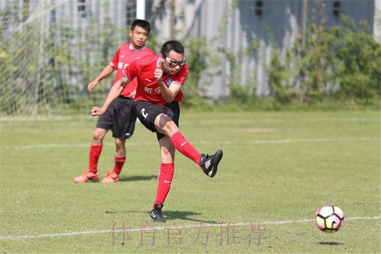 以球会友 挥洒绿茵热血 2018中国足球协会媒体杯足球赛圆满落幕 以球会友 挥洒绿茵热血 2018中国足球协会媒体杯足球赛圆满落幕